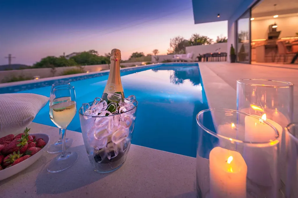 Modern Villa with Pool and Sea Views in Dubrovnik
