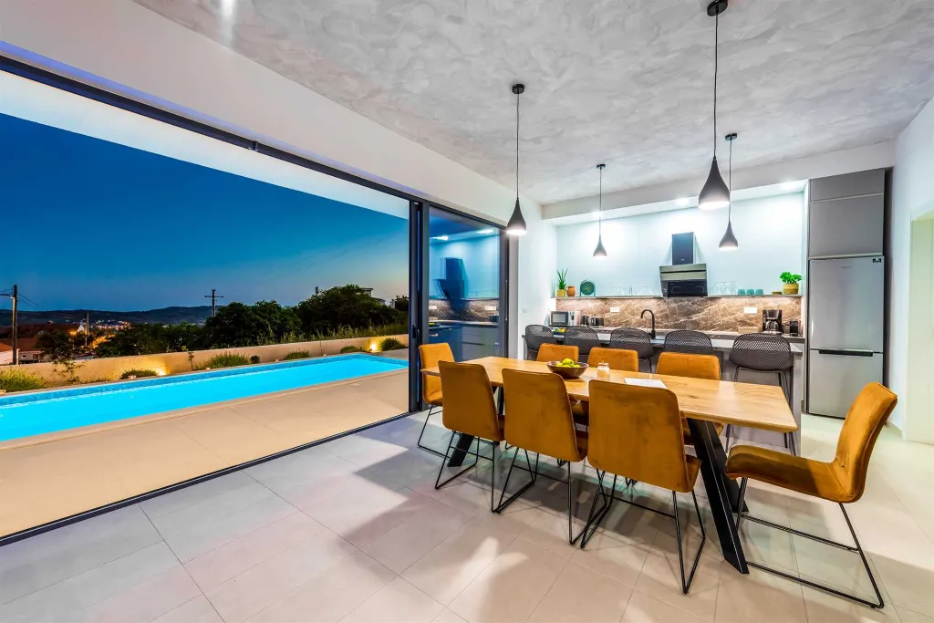 Modern Villa with Pool and Sea Views in Dubrovnik