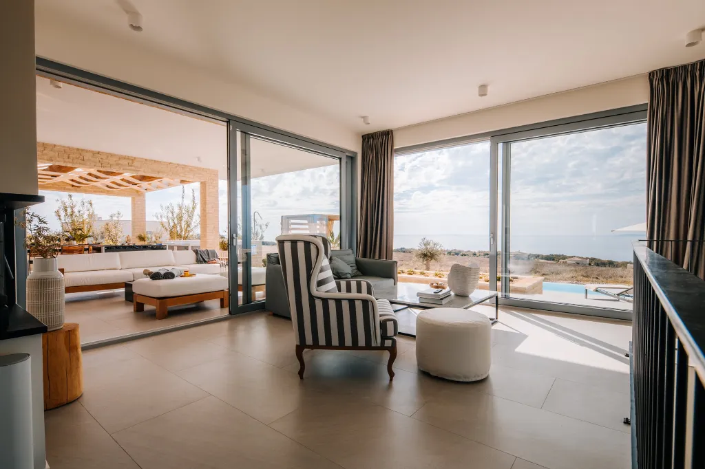Contemporary Seaside Villa with Pool in Novalja