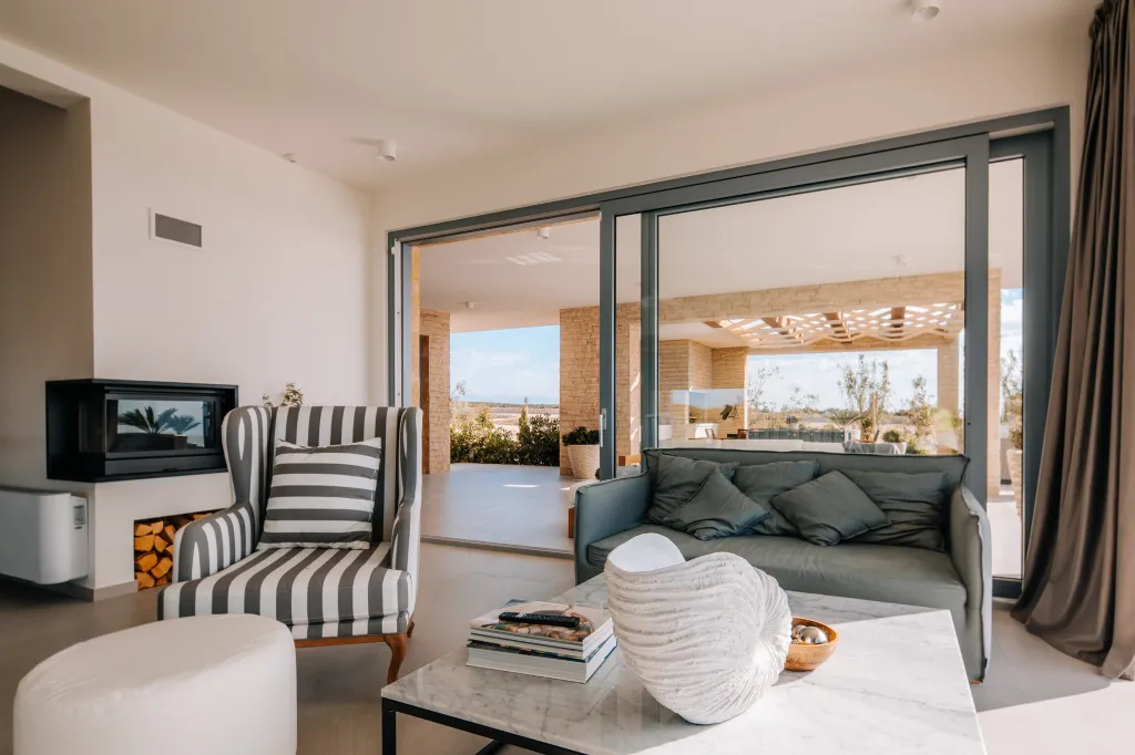 Contemporary Seaside Villa with Pool in Novalja