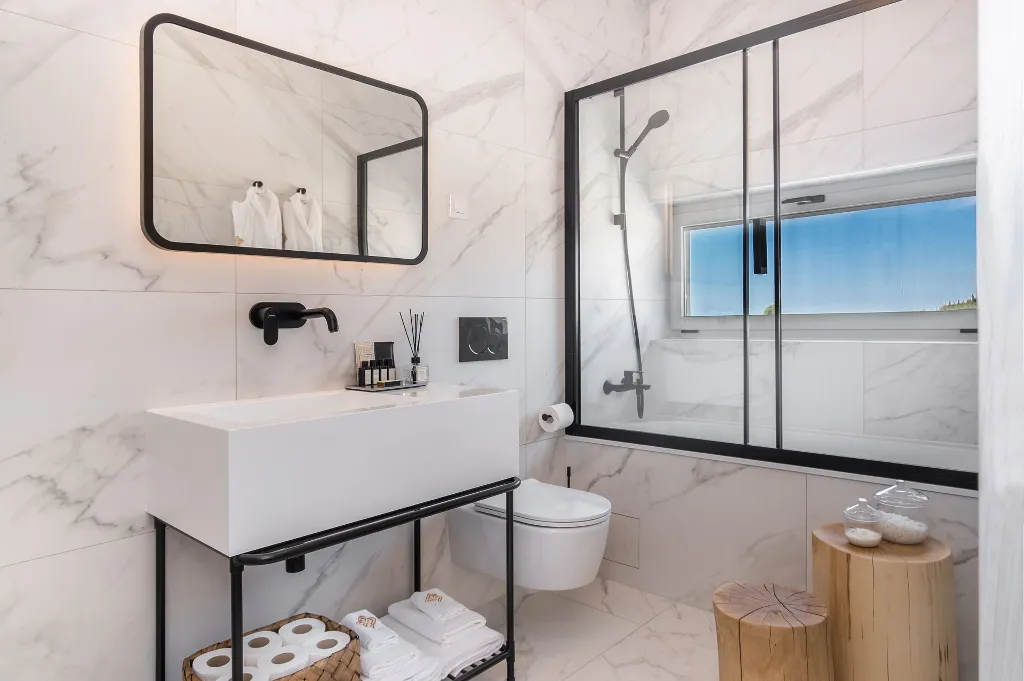 Contemporary Seaside Villa with Pool in Novalja