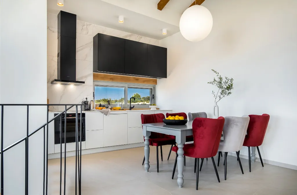 Contemporary Seaside Villa with Pool in Novalja