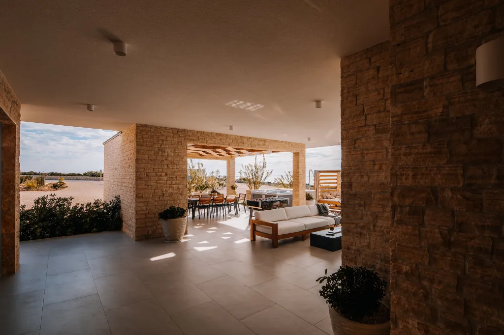 Contemporary Seaside Villa with Pool in Novalja