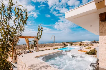 Modern Villa with Pool and Terrace, Novalja