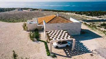 Modern Villa with Pool and Terrace, Novalja