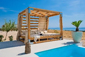 Modern Villa with Pool and Terrace, Novalja