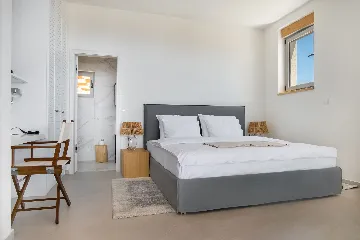 Modern Villa with Pool and Terrace, Novalja