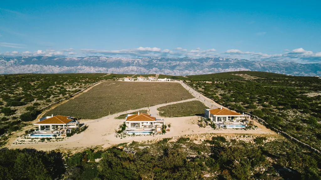 Modern Villa with Pool and Terrace, Novalja
