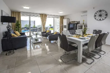 Modern Family Villa with Pool in Novalja