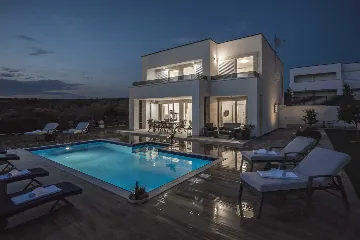 Modern Family Villa with Pool in Novalja