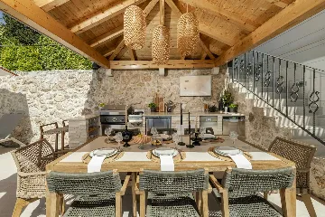 Modern Family Villa with Pool in Mlini