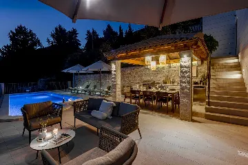 Modern Family Villa with Pool in Mlini