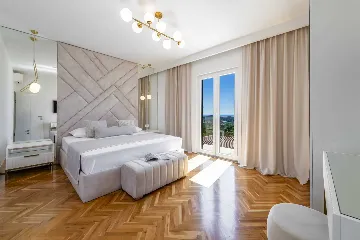 Modern Family Villa with Pool in Mlini