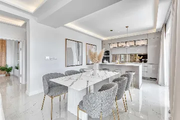 Modern Family Villa with Pool in Mlini