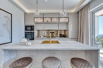 Modern Family Villa with Pool in Mlini