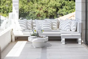 Modern Family Villa with Pool in Mlini