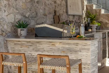 Modern Family Villa with Pool in Mlini