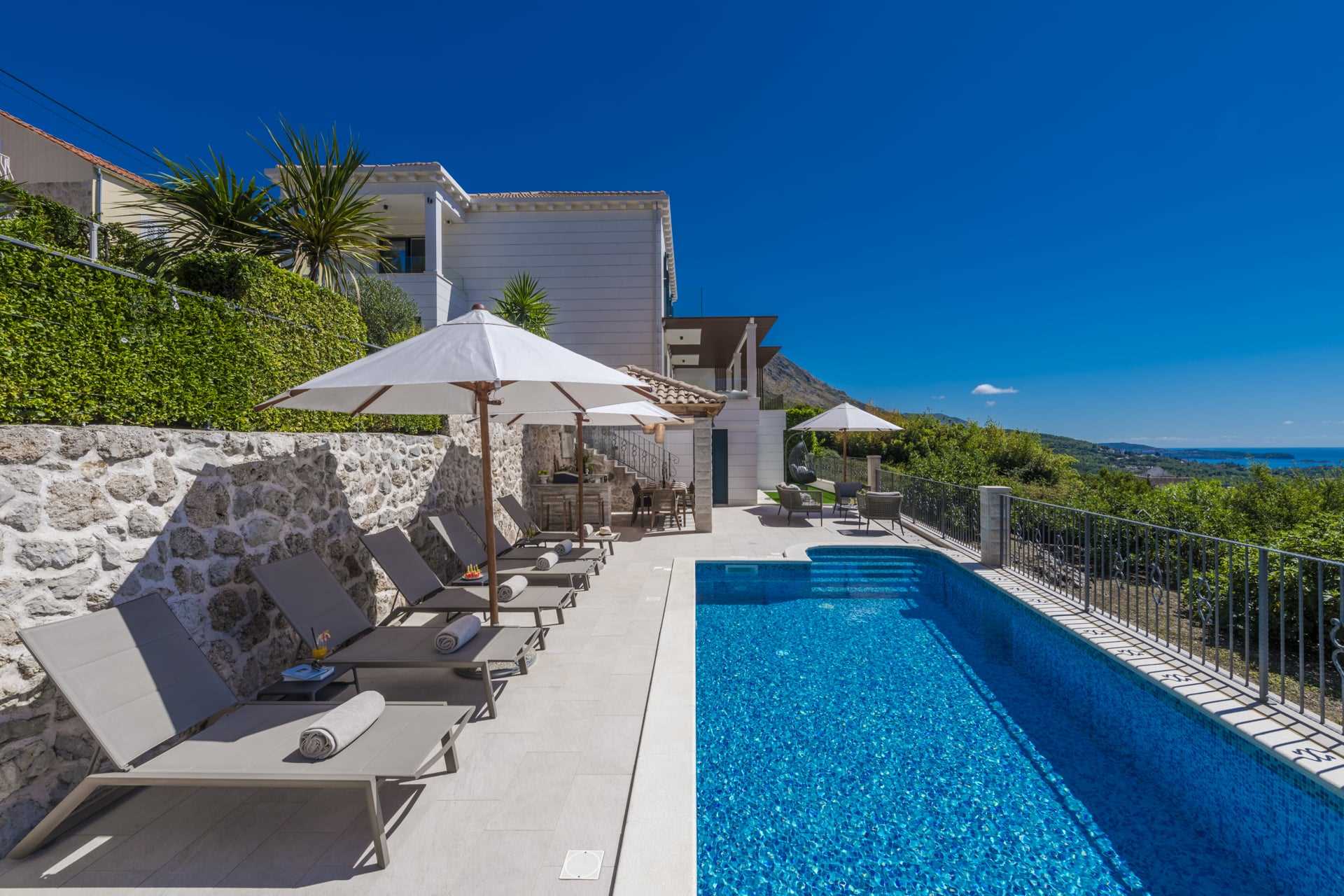 Villa Sweet Life with Pool