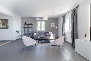 Modern Family Villa with Pool near Mlini