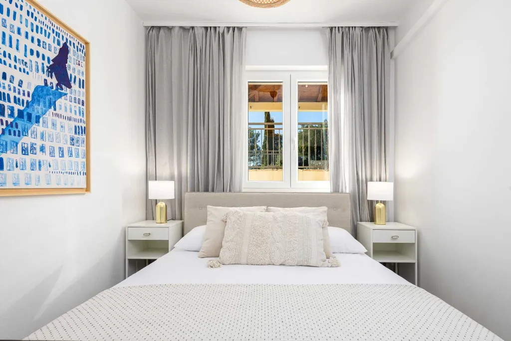 Modern Family Villa with Pool near Mlini