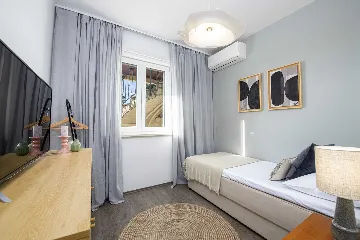 Modern Family Villa with Pool near Mlini