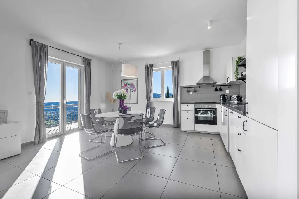 Modern Family Villa with Pool near Mlini