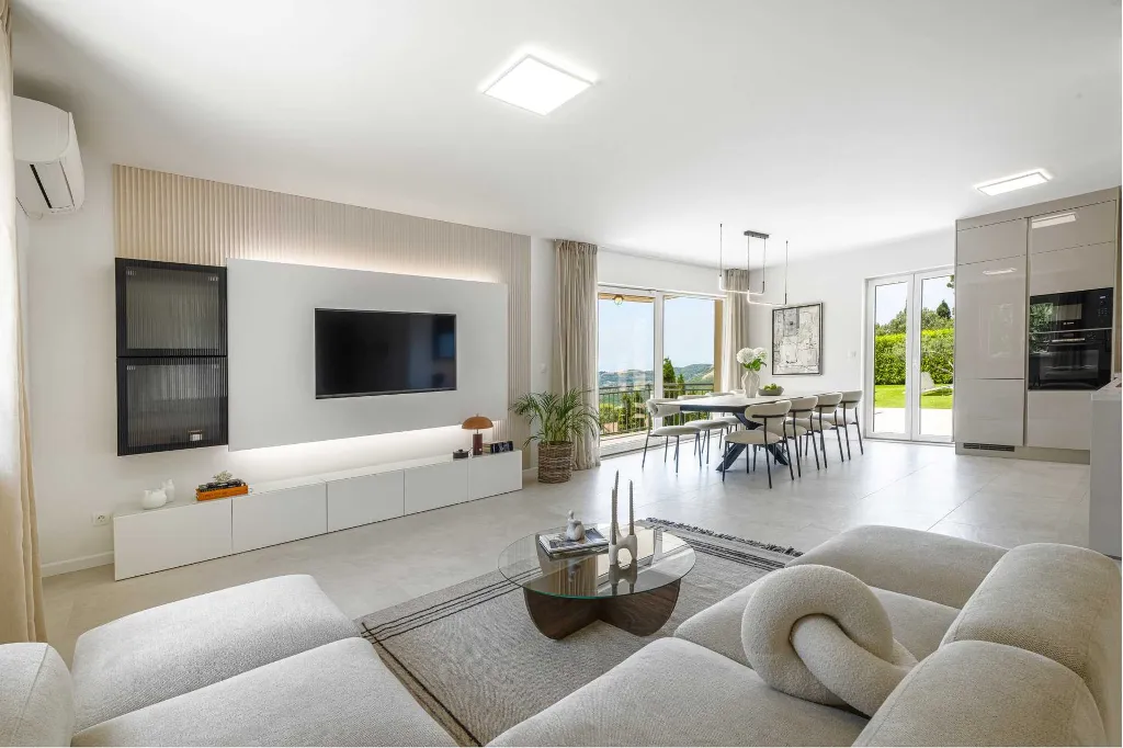 Modern Family Villa with Pool near Mlini
