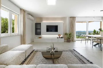 Modern Family Villa with Pool near Mlini