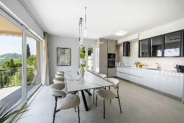 Modern Family Villa with Pool near Mlini