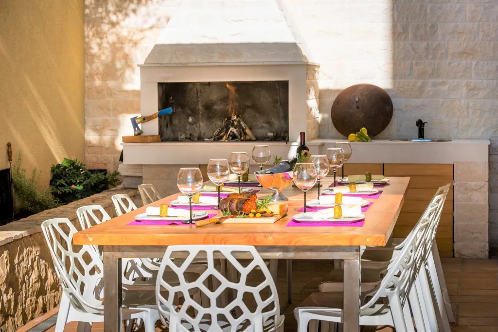 Seafront Villa Retreat with Pool in Dubrovnik