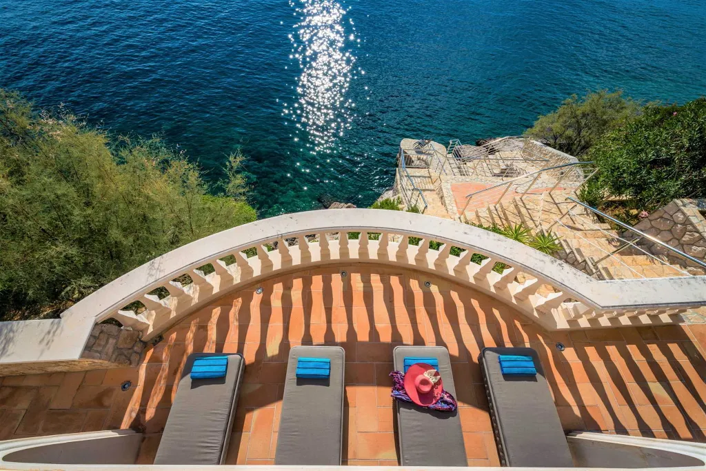 Seafront Villa Retreat with Pool in Dubrovnik