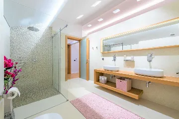 Seafront Villa Retreat with Pool in Dubrovnik