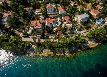 Coastal Villa Retreat with Heated Pool, Splitska