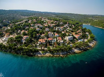 Coastal Villa Retreat with Heated Pool, Splitska