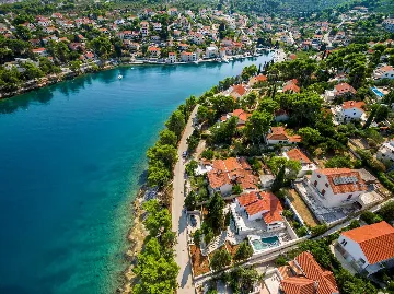 Coastal Villa Retreat with Heated Pool, Splitska