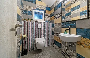 Coastal Villa Retreat with Heated Pool, Splitska