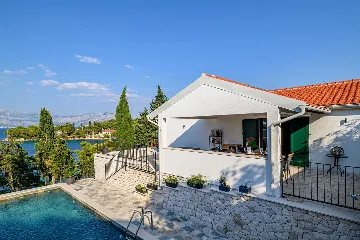 Coastal Villa Retreat with Heated Pool, Splitska
