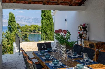 Coastal Villa Retreat with Heated Pool, Splitska