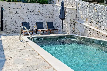 Coastal Villa Retreat with Heated Pool, Splitska