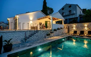 Coastal Villa Retreat with Heated Pool, Splitska