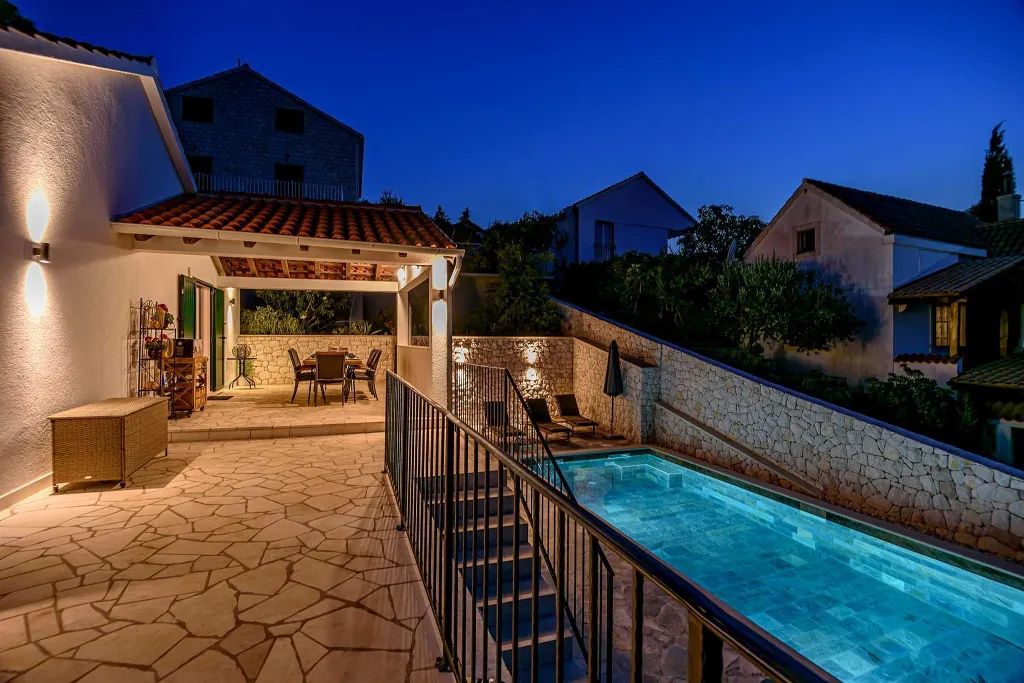 Coastal Villa Retreat with Heated Pool, Splitska
