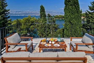 Coastal Villa Retreat with Heated Pool, Splitska