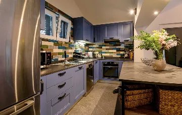 Coastal Villa Retreat with Heated Pool, Splitska