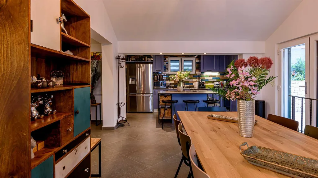 Coastal Villa Retreat with Heated Pool, Splitska
