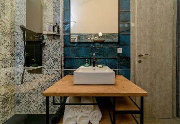 Coastal Villa Retreat with Heated Pool, Splitska