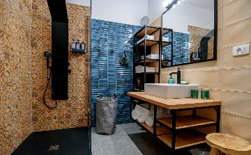 Coastal Villa Retreat with Heated Pool, Splitska