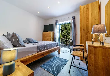 Coastal Villa Retreat with Heated Pool, Splitska