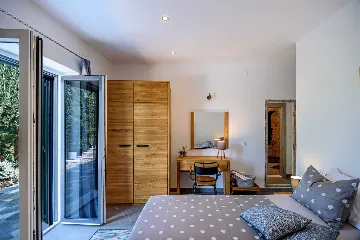 Coastal Villa Retreat with Heated Pool, Splitska