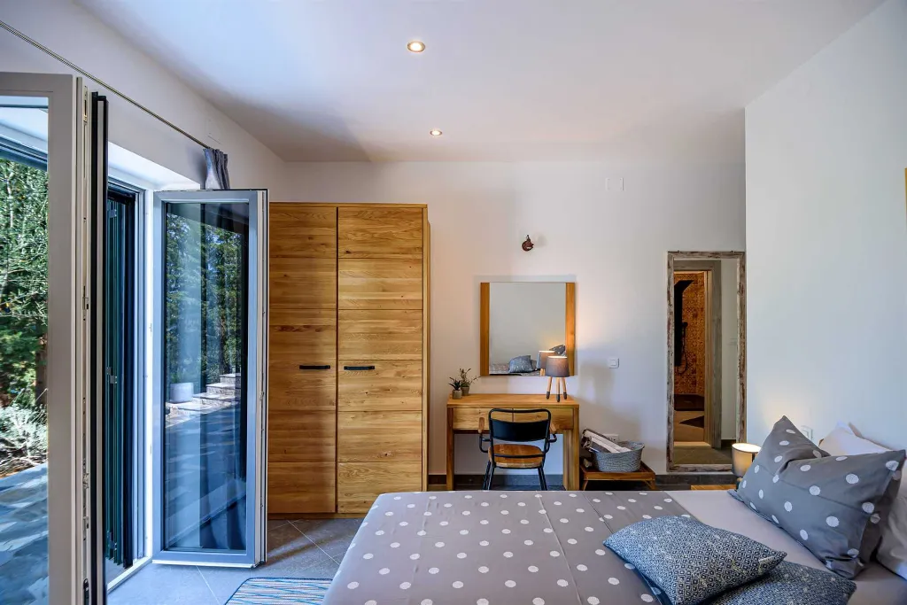 Coastal Villa Retreat with Heated Pool, Splitska