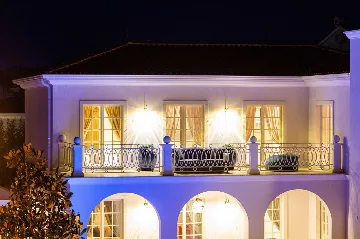 Modern 4-Bedroom Villa with Pool in Vabriga